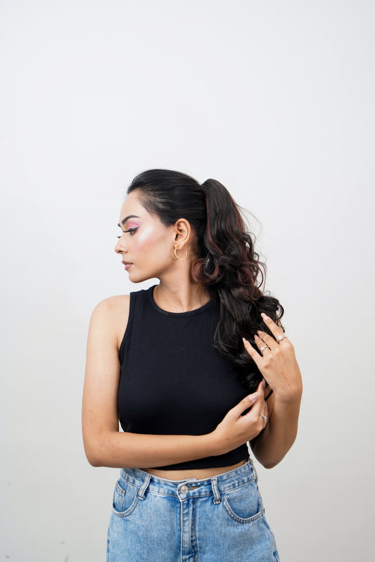 Clutcher Feather Highlighted Curl Pony