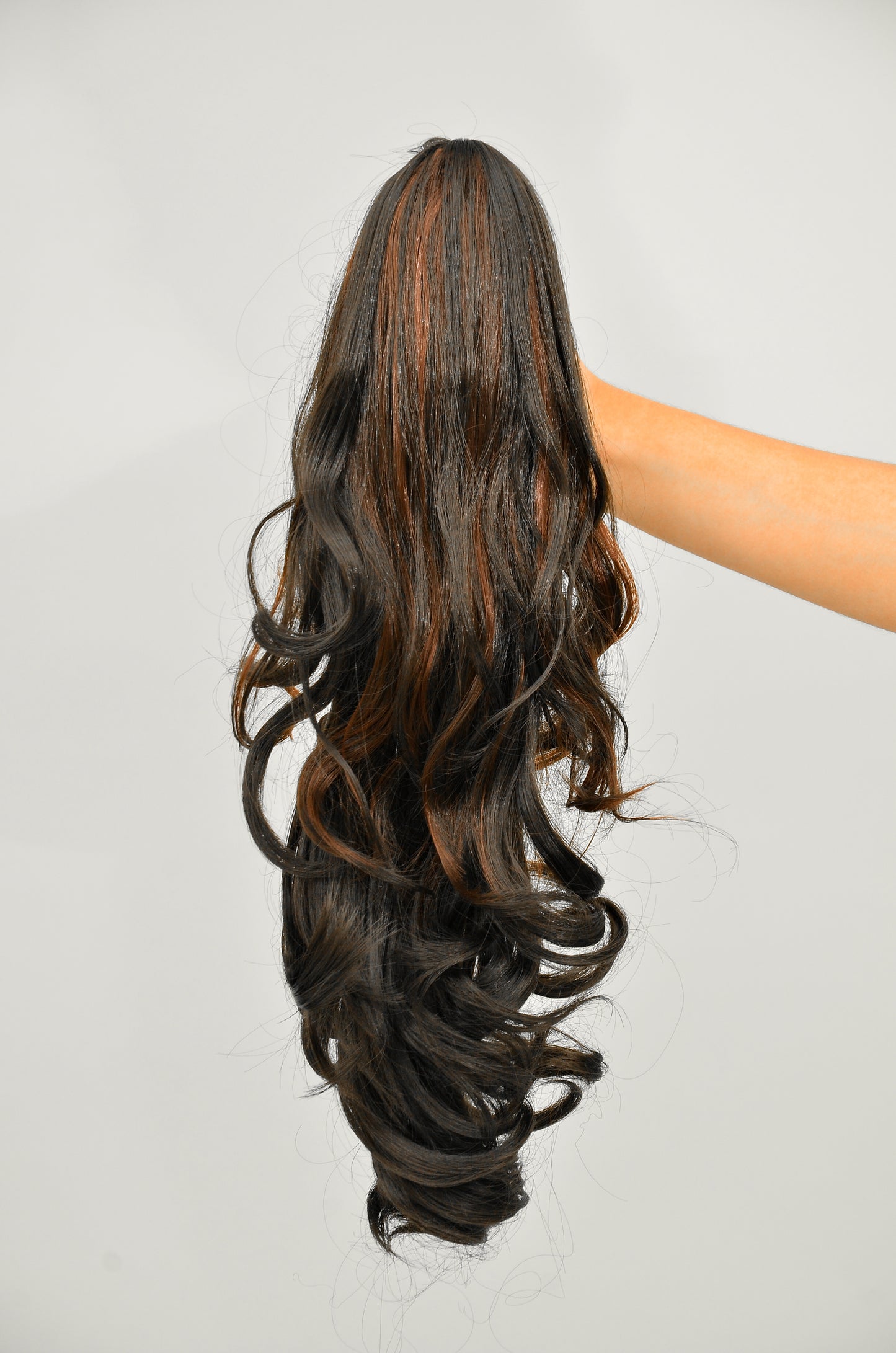 Clutcher Feather Highlighted Curl Pony