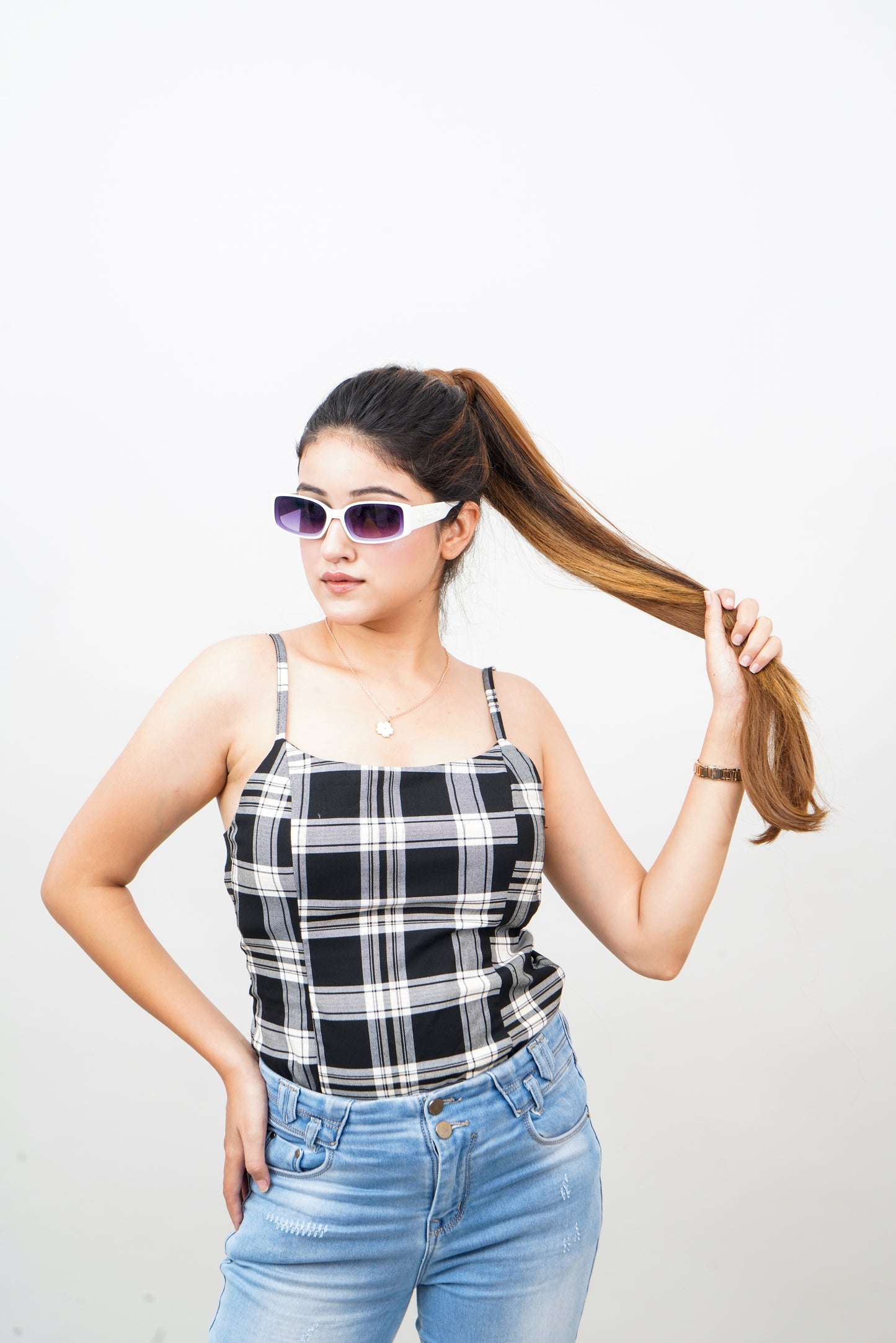 IT Girl Straight Pony| Fashion Forward